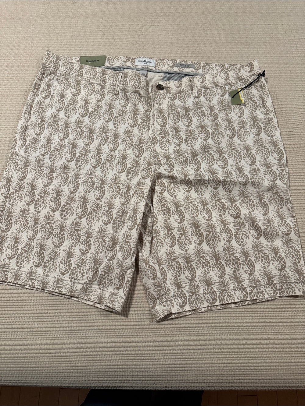 Goodfellow & Co Tan Pineapple-Print Flat Front Shorts